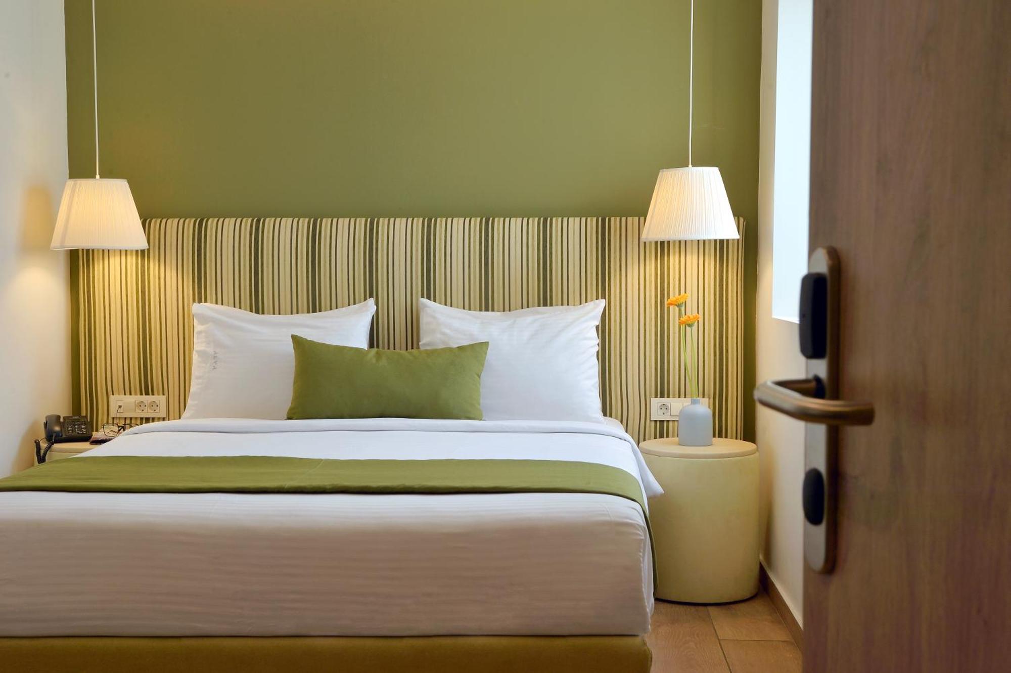 Alva Athens Hotel ภายนอก รูปภาพ